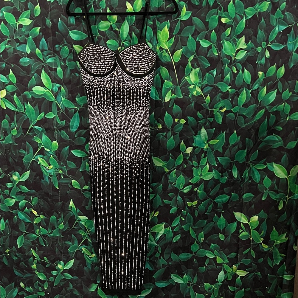 Rhinestone dress - Picture 1 of 10